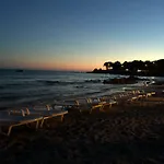 Cote Villa *