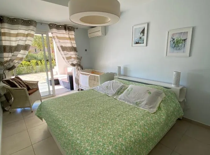 Cote Villa Ajaccio (Corsica)